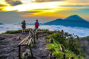 Mount-Batur-Hike-Bali-luxury-Bali-tours-845x675